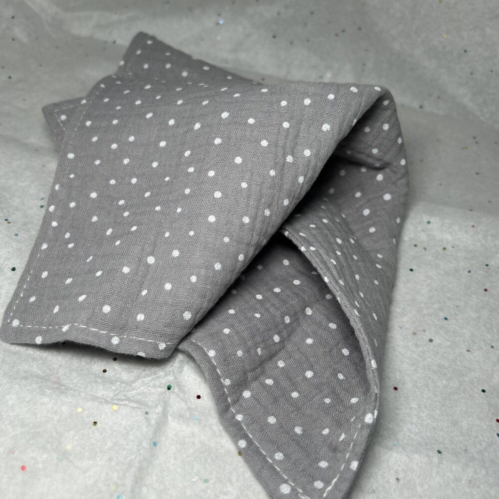 Muslino merliukas  "Pilki taškučiai"