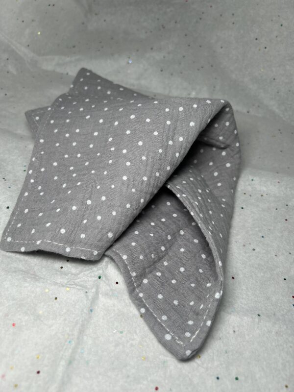 Muslino merliukas  "Pilki taškučiai"