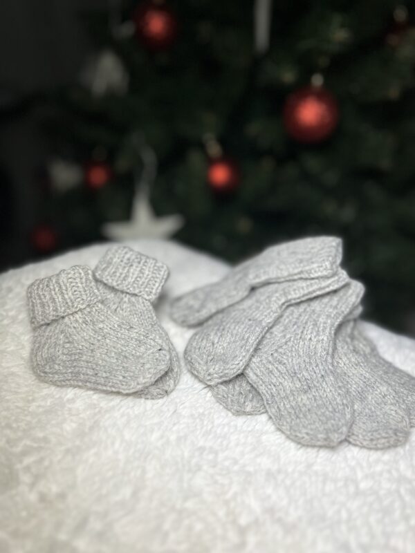 Vilnonės kojinytės “Pilkos”